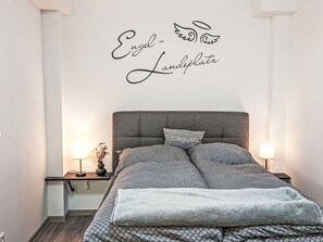 1 habitación, cuna de viaje y wifi gratis 