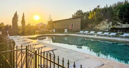 Nice apartment for 4 guests with WIFI, pool, TV, terrace and pets allowed