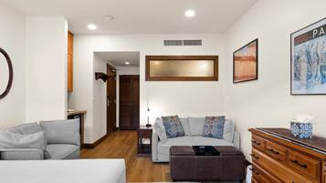 1 chambre, bureau, fer et planche Ă repasser, Wi-Fi gratuit