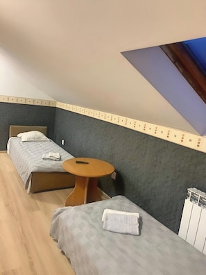 Habitación estándar, vista al patio | Wifi gratis