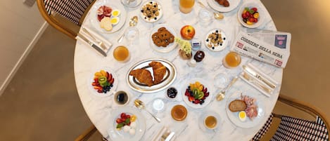 Petit déjeuner buffet compris tous les jours
