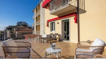 Superior-Zimmer, Terrasse | Terrasse/Patio
