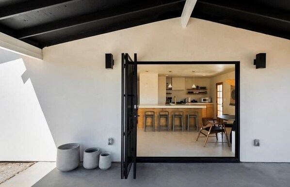 Microwave, oven, stovetop