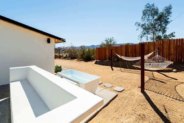 Bain à remous extérieur
