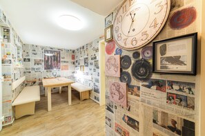 Appartement Classique, patio | Restauration dans la chambre