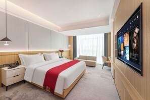 Luxury Double Room, City View | Laptop workspace, soundproofing, iron/ironing board, free WiFi - ParkHeng Hotel Shenzhen World Exhibition & Convention Center Branch (Shenzhen)
