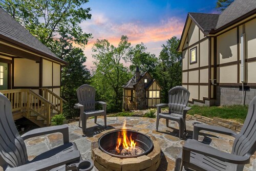 Chimney Nook at Tudor Suites
