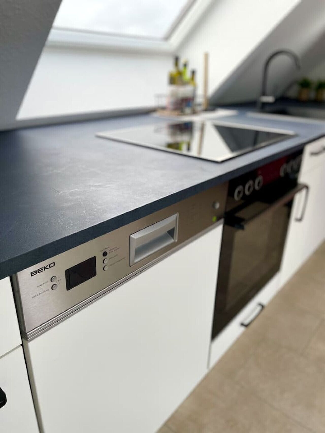 Frigorífic, forn, placa de cuina i rentaplats 