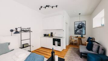 1 bedroom, desk, iron/ironing board, free WiFi