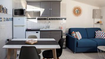 Signature House, Patio (N1bis La Sterne Pierregarin) | Living area