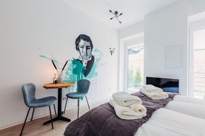 1 chambre, bureau, fer et planche à repasser, Wi-Fi gratuit