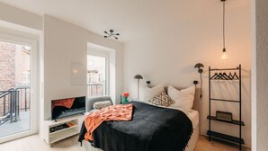 Unclassified image, 2 of 16, button - Central Stay | Design Apartment | Balcony & WiFi (Düsseldorf)