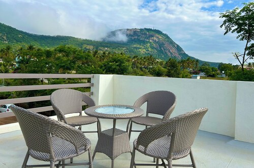 Glenville Holiday Villa - Nandi Hills