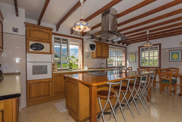 House | Private kitchen
