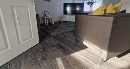 Cozy Shotts House With 2 Bedrooms