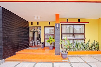 Hotel O 巴东市中心靠近巴东海滩前称D'Dhave Hotel