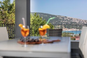Outdoor dining - Deluxe Apartment Kovac 2 (Baška)