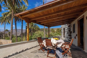 House | Balcony