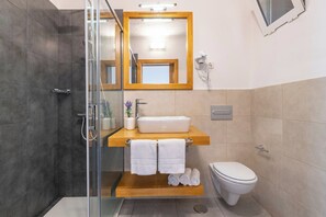 Hus | Bad | Hårføner