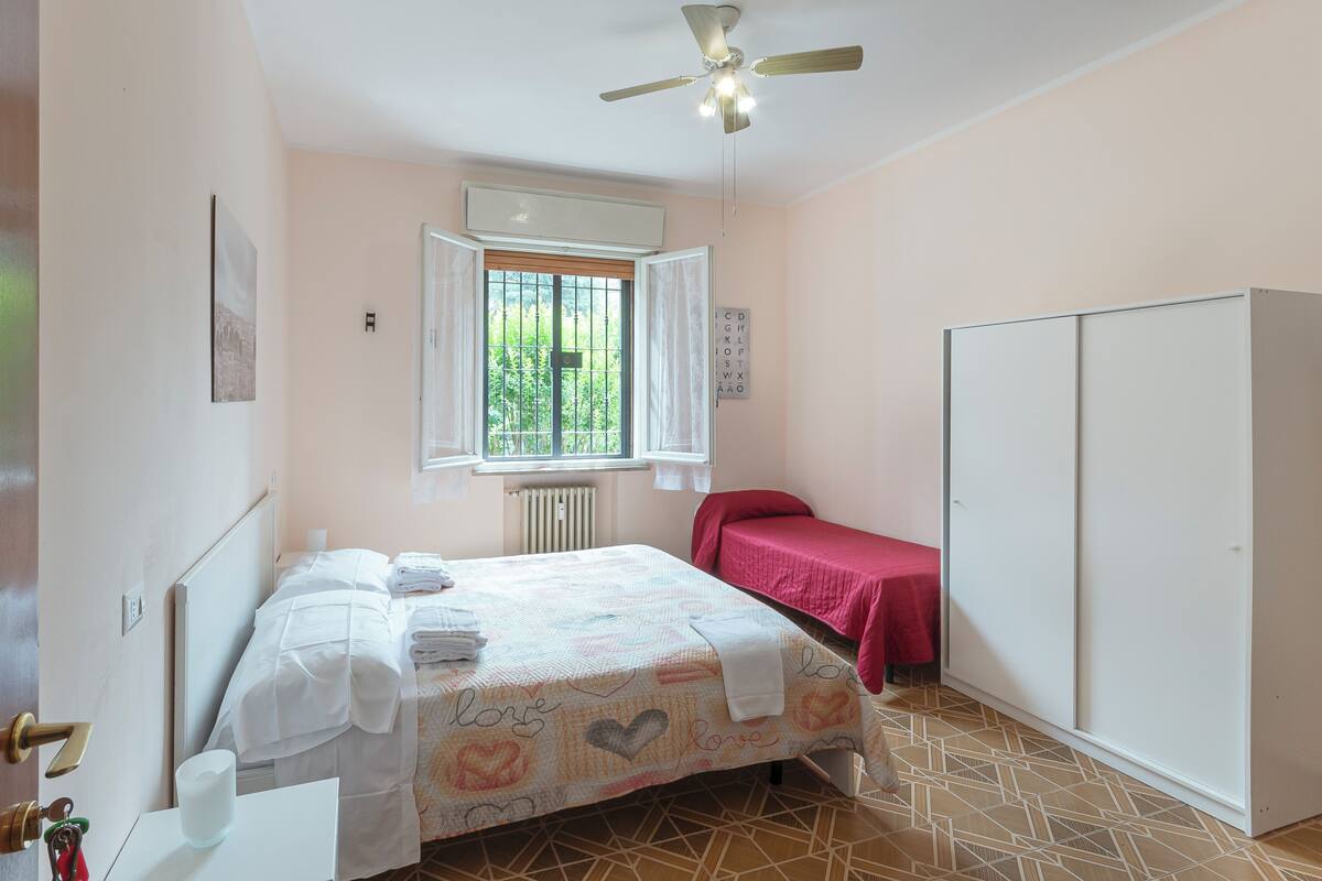 Luxury Double or Twin Room | Desk