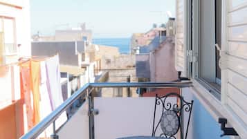 Apartment with bedroom and kitchen with sea view n5 | Terraza o patio