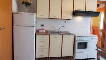 Apartment with bedroom and kitchen with sea view n5 | Living area