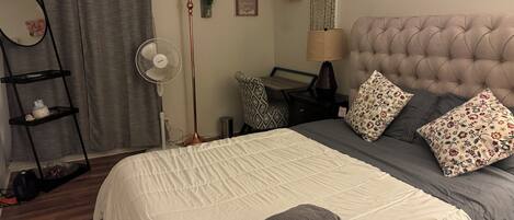 Iron/ironing board, WiFi, bed sheets