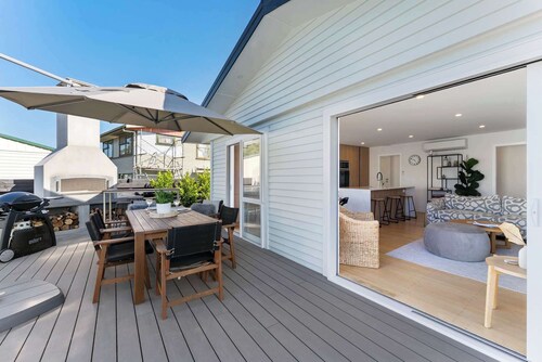 Coastal Retreat - Poolside Mt Maunganui