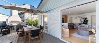 Coastal Retreat - Poolside Mt Maunganui