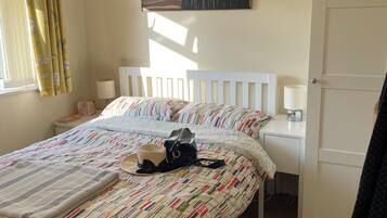 2 Schlafzimmer, Bügeleisen/Bügelbrett, Reisekinderbett, kostenloses WLAN