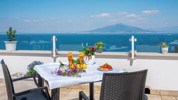 Luxury Room, Sea View | Terrace/patio