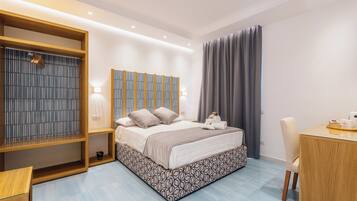 Minibar, in-room safe, desk, blackout drapes