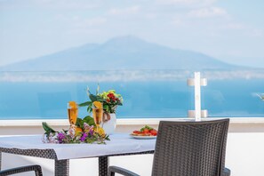 Habitació de luxe, vistes al mar | Terrassa o pati