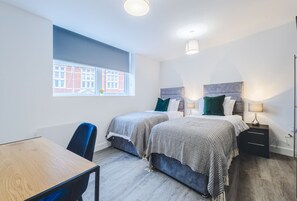 1 soveværelse, skrivebord, gratis Wi-Fi