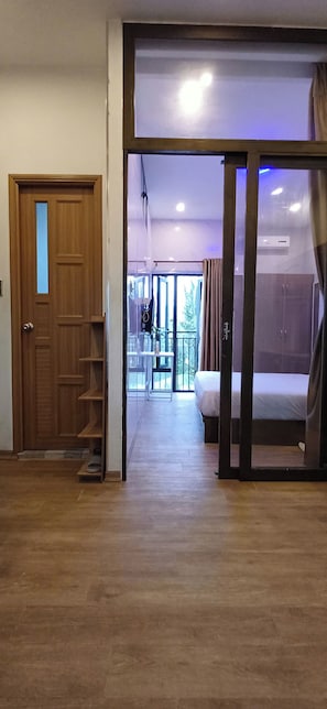 1 habitación, tabla de planchar con plancha, wifi y ropa de cama 