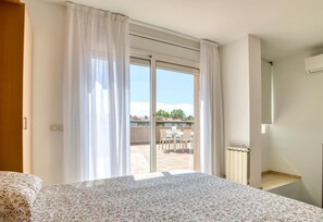 2 bedrooms - Central S'agaró duplex with terrace and parking (S'Agaró)