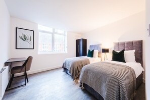 1 soveværelse, skrivebord, gratis Wi-Fi