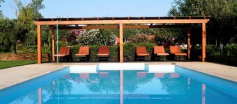 Quiet detached country house, countryside &coast 22km, shared pool, restaurant.