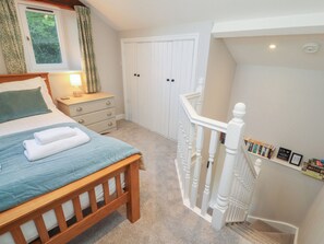 Cottage | 1 bedroom, individually decorated, individually furnished, free WiFi