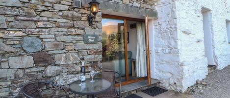 Cottage | Outdoor dining