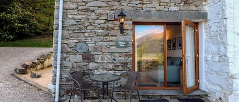 Cottage | Exterior detail