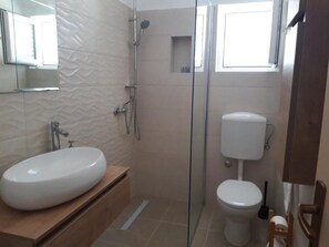 Shower, hair dryer, towels - Peaceful Apartment With Beautiful View  (Hvar)