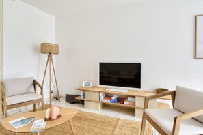 TV