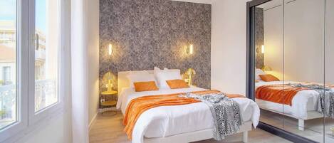 2 間睡房、書桌、熨斗/熨衫板、Wi-Fi