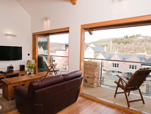 Living area - Quay Lodge (Dartmouth)
