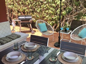 Bungalow | Outdoor dining