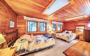 5 bedrooms, desk, travel cot, free WiFi - Pines of Three Lakes (Eagle River)