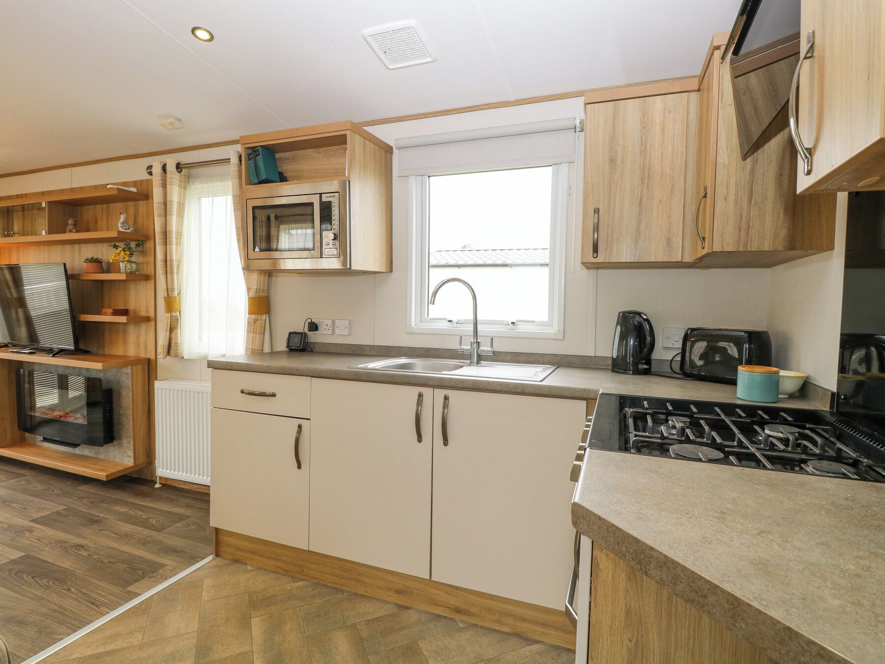 Cookware/dishes/utensils