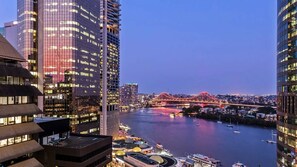 Unclassified image, 5 of 17, button