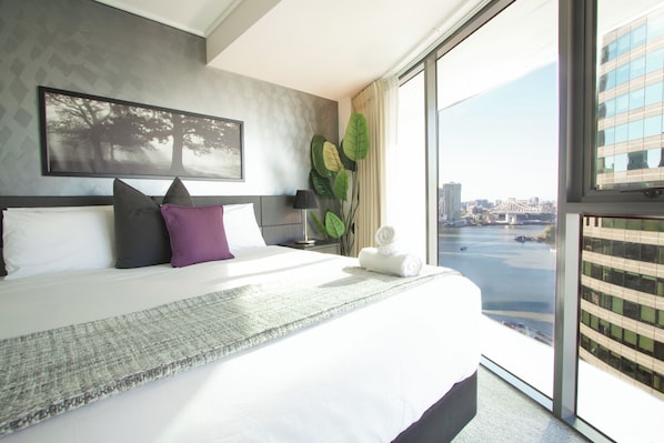 2 bedrooms, iron/ironing board, Internet, bed sheets